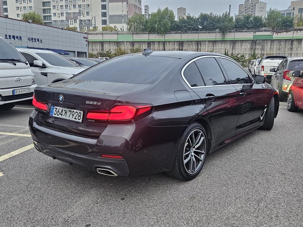 BMW 520d - 이미지 4
