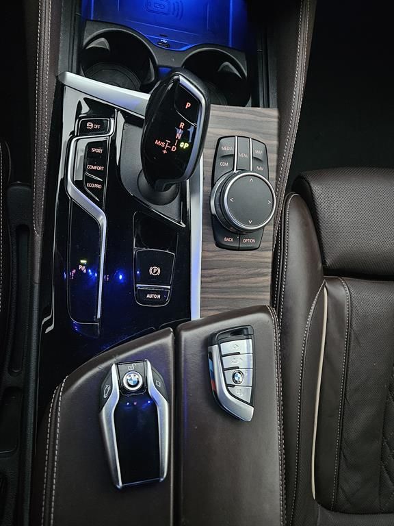 BMW 520d - 이미지 13