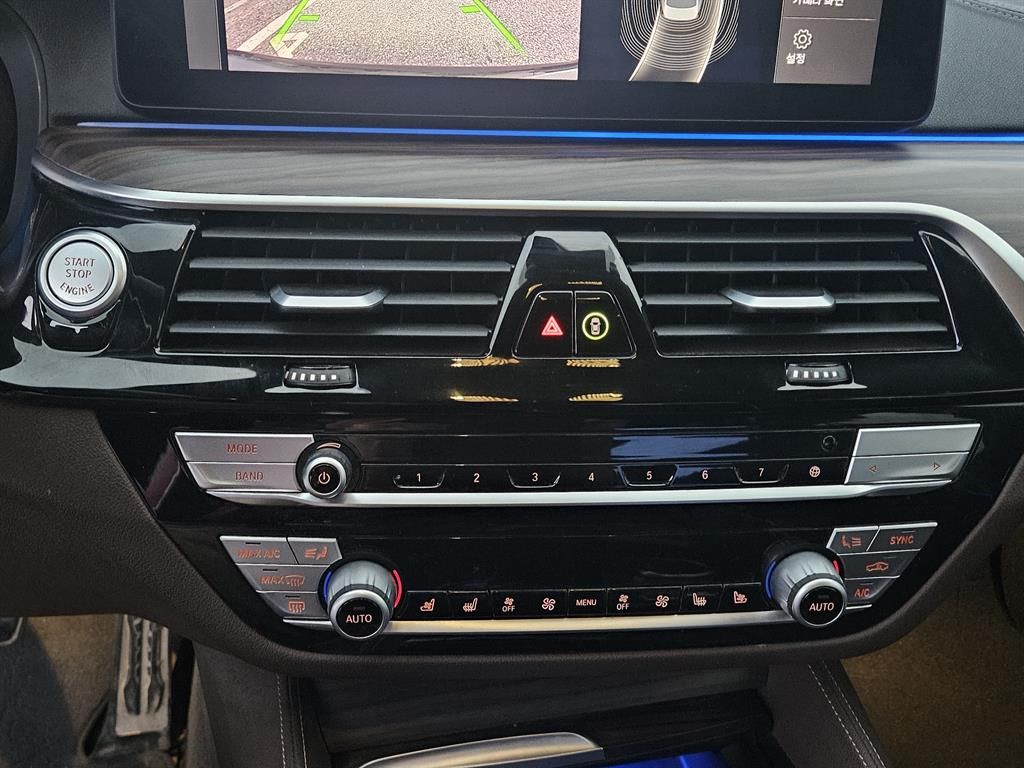 BMW 520d - 이미지 14