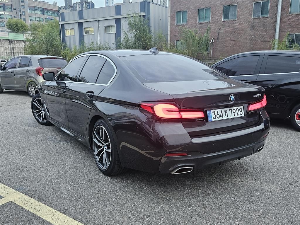 BMW 520d - 이미지 18