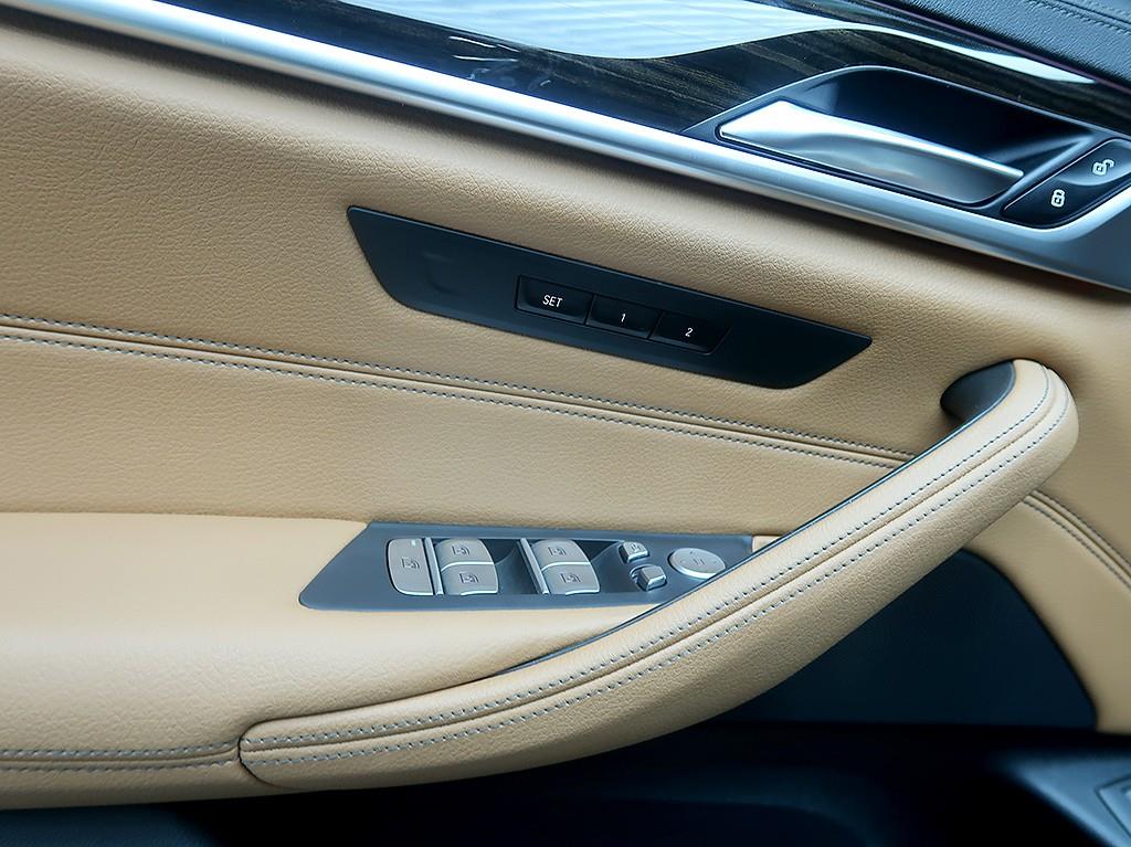 [BMW]5시리즈 (G30) 520i 럭셔리 - 이미지 14