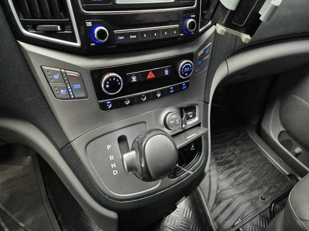 [현대]더 뉴 그랜드 스타렉스 4WD 웨건 11인승 모던       (11인승) - 이미지 8