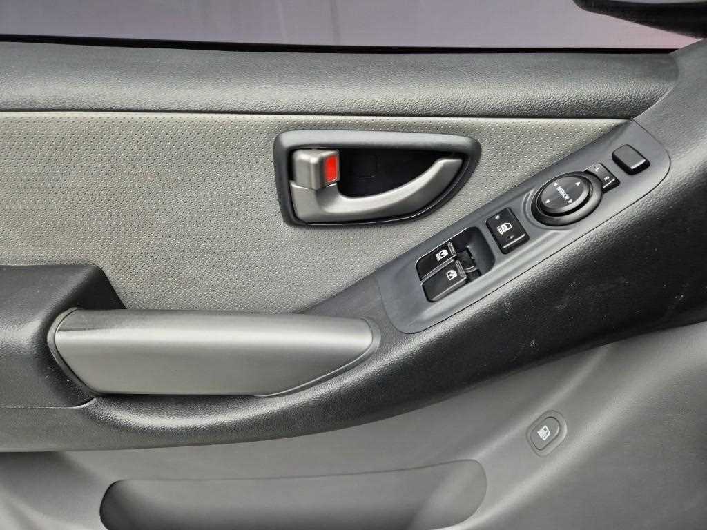 [현대]더 뉴 그랜드 스타렉스 4WD 웨건 11인승 모던       (11인승) - 이미지 18