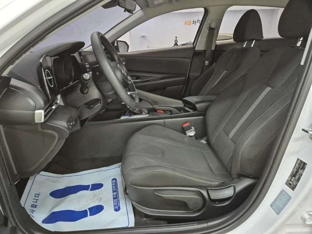 [현대]아반떼 (CN7) 1.6 스마트        (5인승) - 이미지 11