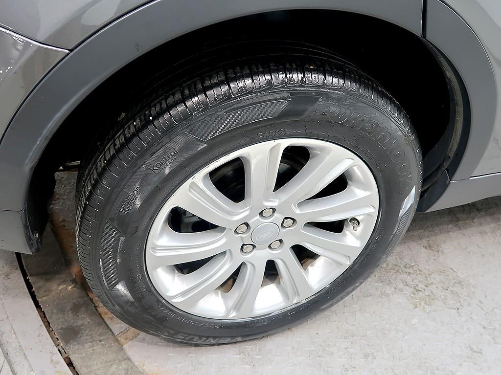 [랜드로버] 디스커버리 스포츠 2.0 TD4 HSE 럭셔리 - 이미지 8