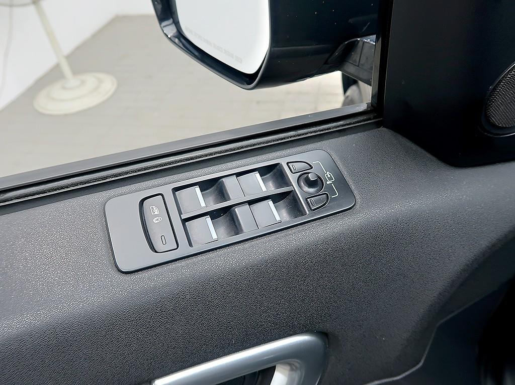 [랜드로버] 디스커버리 스포츠 2.0 TD4 HSE 럭셔리 - 이미지 13