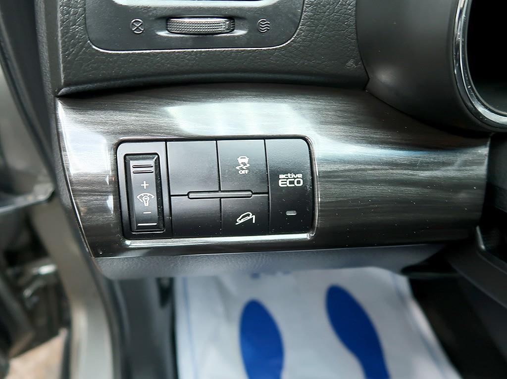 [기아] 쏘렌토R 디젤 2WD 2.0 TLX 최고급형 - 이미지 16