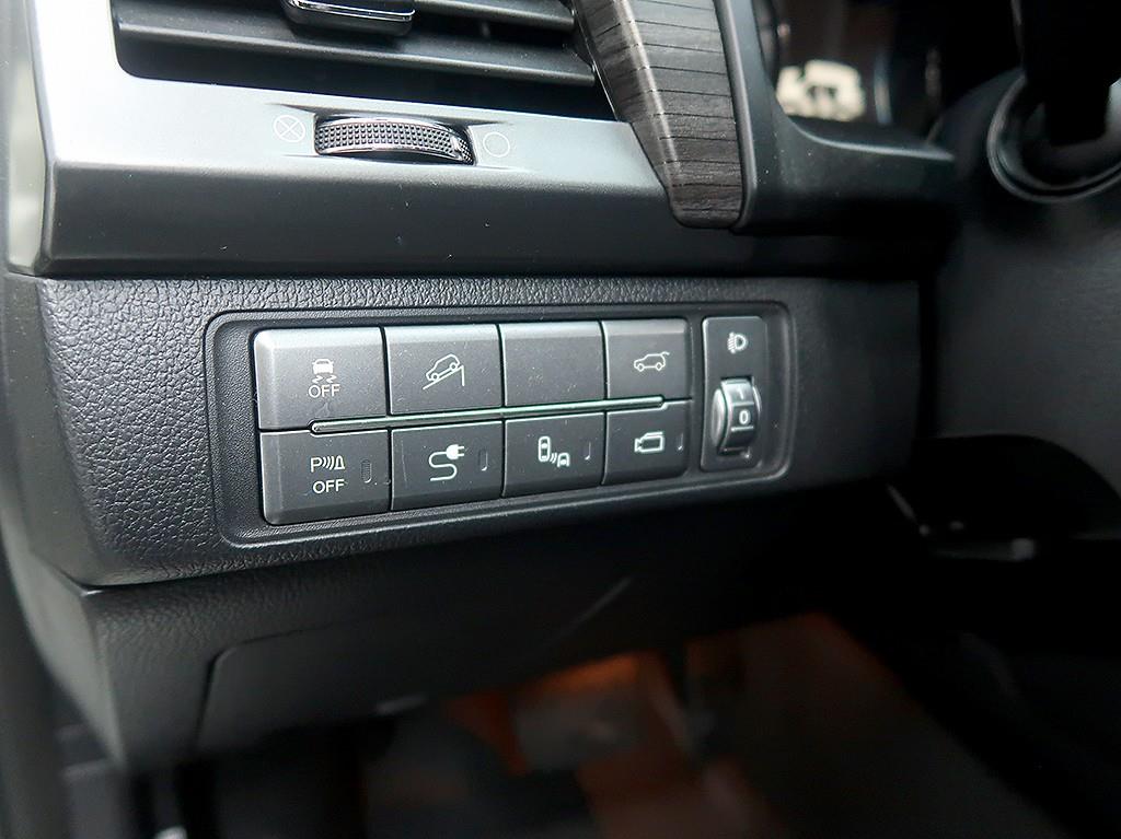 [KG모빌리티(쌍용)] G4렉스턴 디젤 2.2 2WD 마제스티 - 이미지 14