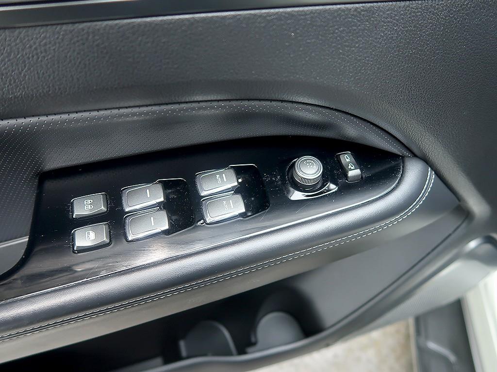 [KG모빌리티(쌍용)] G4렉스턴 디젤 2.2 2WD 마제스티 - 이미지 13