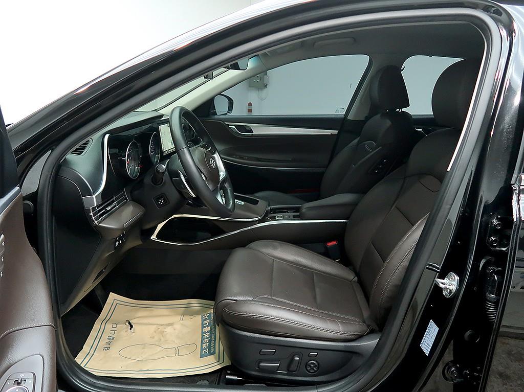 [현대] 더뉴 그랜저 IG LPI 3.0 익스클루시브(렌터카) (5인승) - 이미지 11