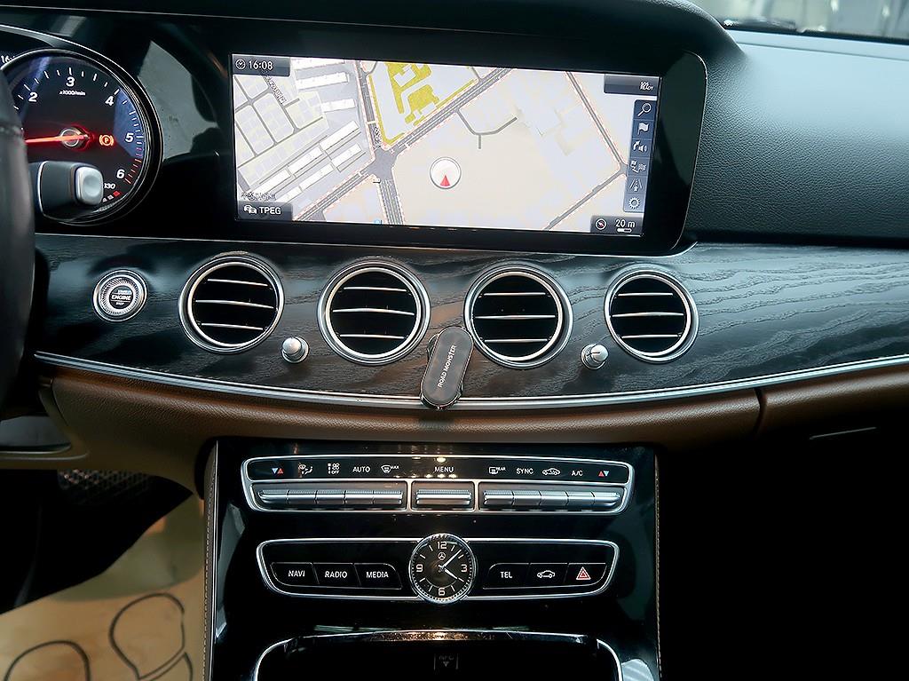 [벤츠] E-클래스 W213 E220d 아방가르드 - 이미지 9