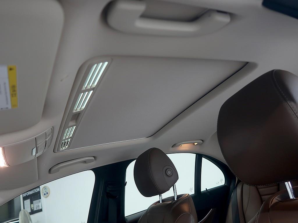 [벤츠] E-클래스 W213 E220d 아방가르드 - 이미지 16