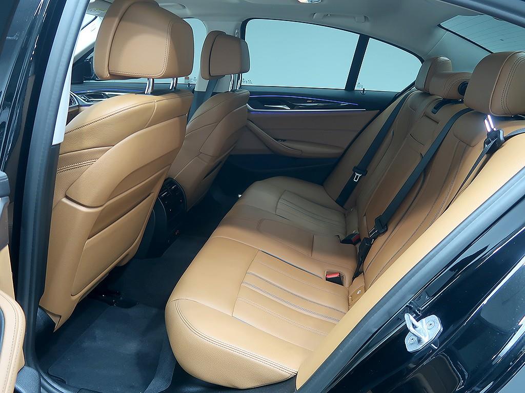 [BMW] 5시리즈 (G30) 520i 럭셔리 - 이미지 12