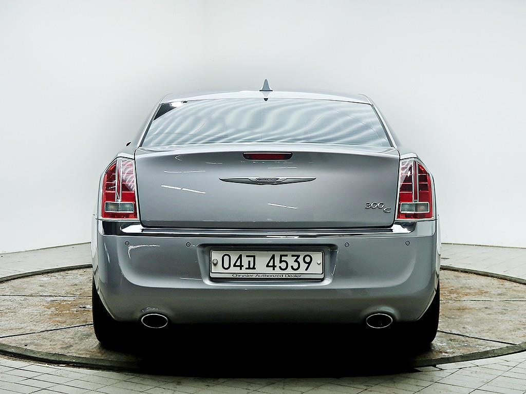[크라이슬러] 더뉴300C 3.0 디젤 - 이미지 5
