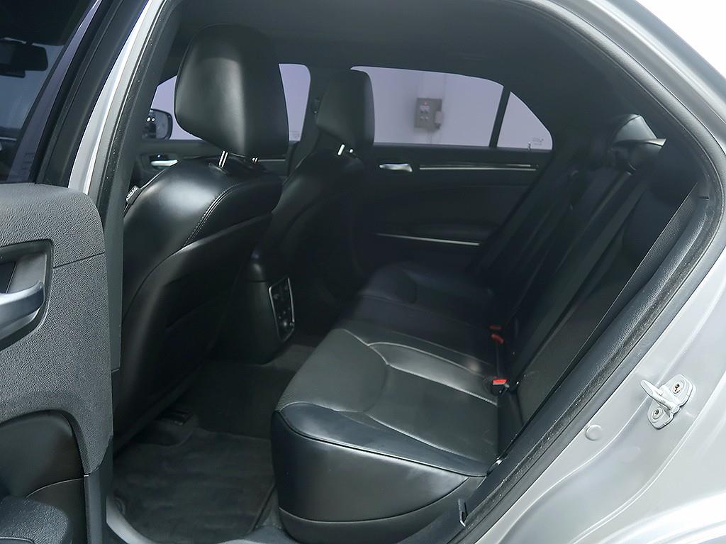 [크라이슬러] 더뉴300C 3.0 디젤 - 이미지 24