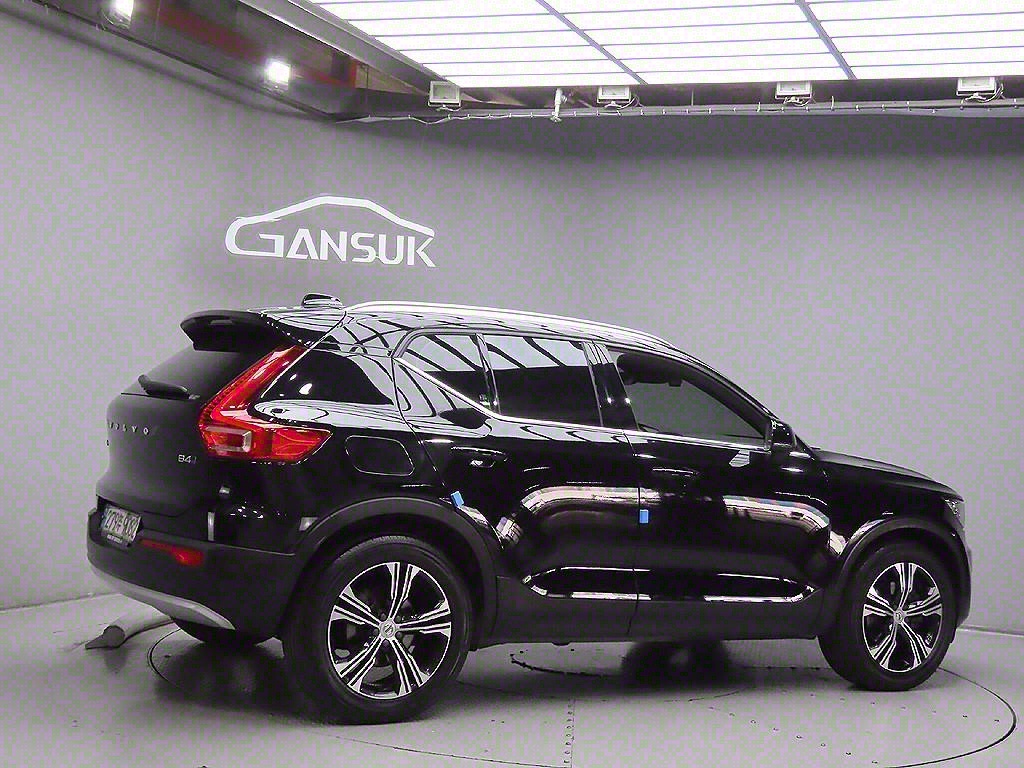 [볼보] XC40 B4 AWD 인스크립션 - 이미지 4
