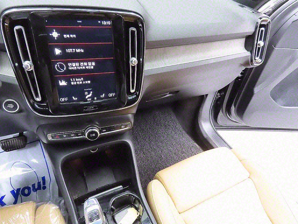 [볼보] XC40 B4 AWD 인스크립션 - 이미지 7