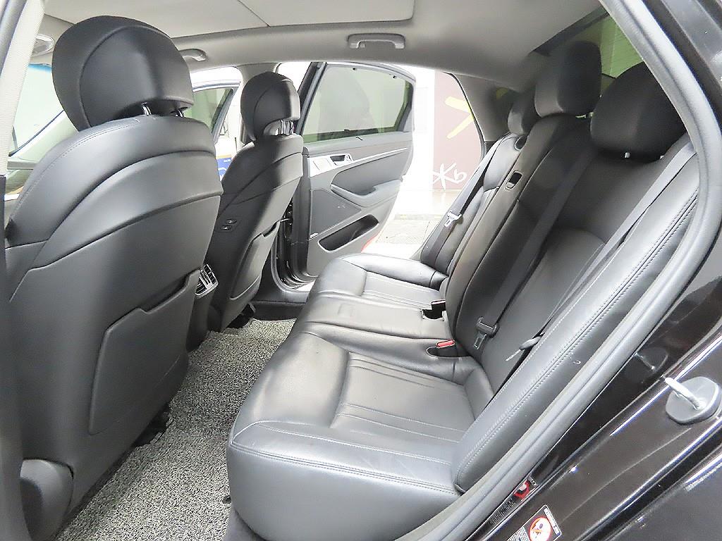 [제네시스] G80 3.3 GDI AWD 프리미엄 럭셔리 (5인승) - 이미지 9