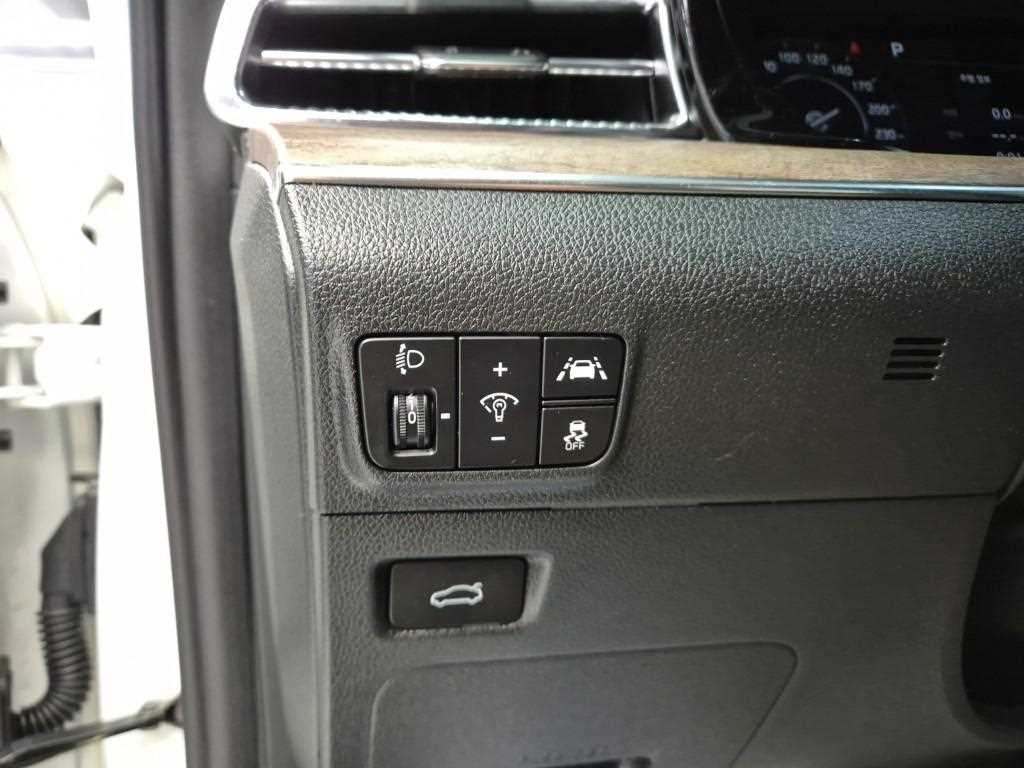 [기아] K5 3세대 1.6 터보 노블레스 - 이미지 17