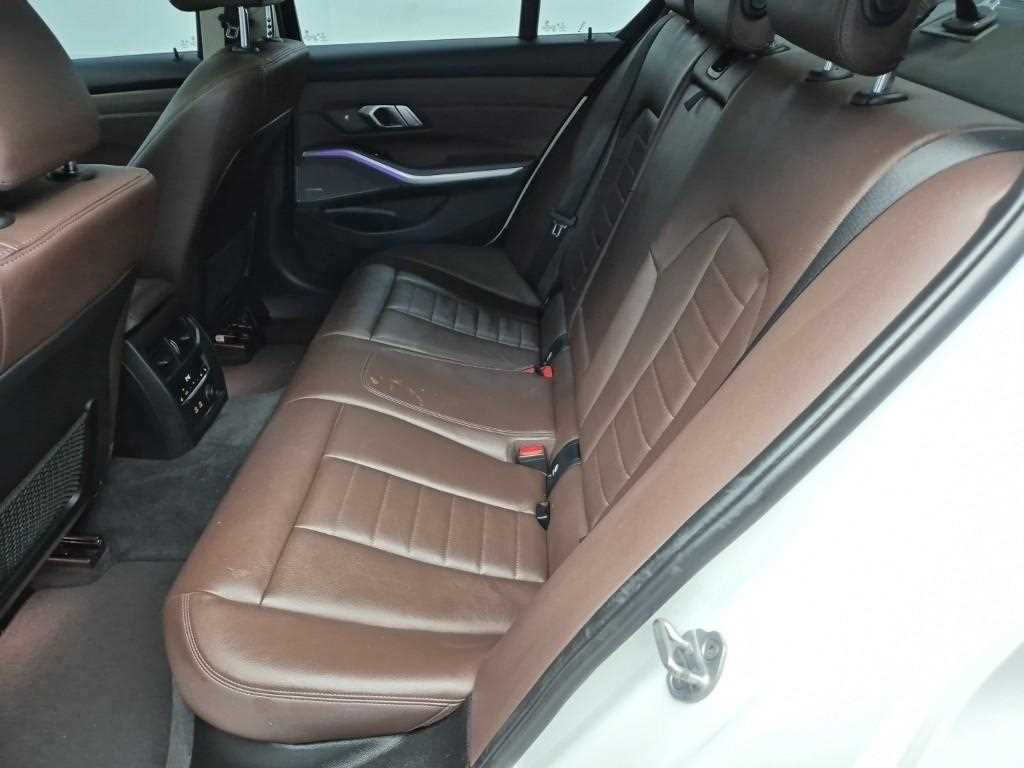 [BMW] 3시리즈 (G20) 320i 럭셔리 - 이미지 12