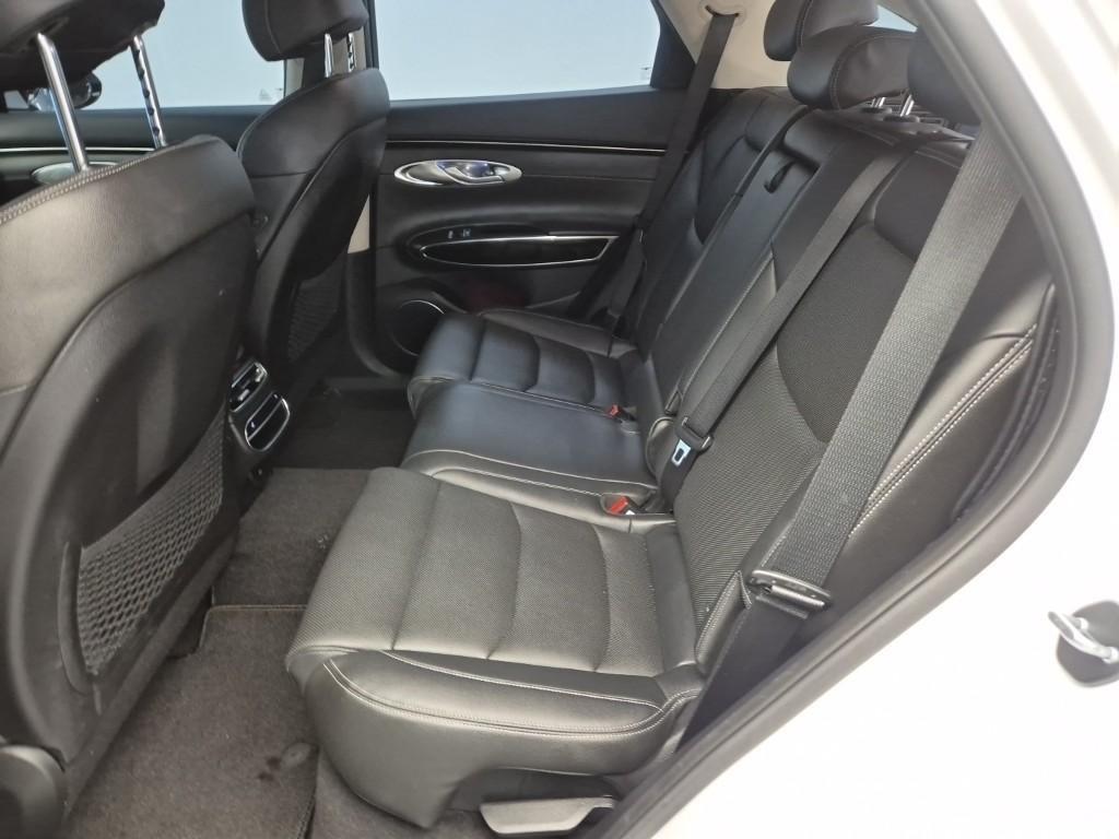 [제네시스] GV70 2.5T 가솔린 2WD 기본형 - 이미지 7