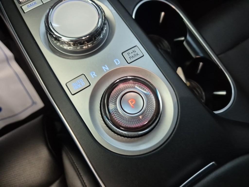 [제네시스] GV70 2.5T 가솔린 2WD 기본형 - 이미지 15