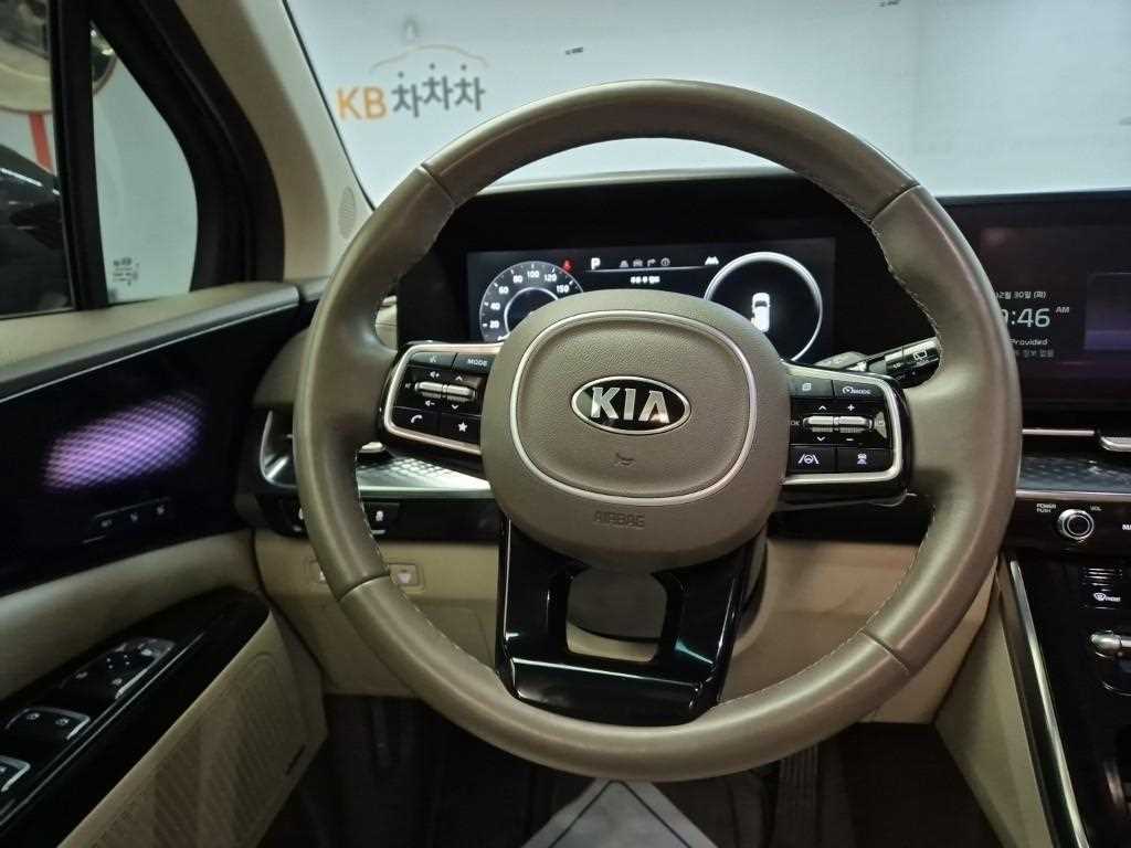 [기아] 카니발 4세대 가솔린 9인승 하이리무진 시그니처 - 이미지 9