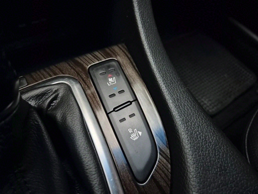 [기아] 더 뉴 K5 2.0 럭셔리 - 이미지 18