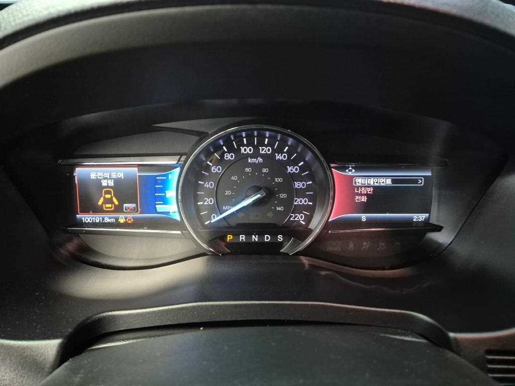 [포드] 익스플로러 2.3 에코부스트 리미티드 4WD (7인승) - 이미지 6