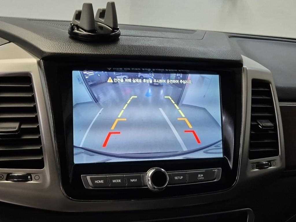 [KG모빌리티(쌍용)] G4렉스턴 디젤 2.2 4WD 유라시아 에디션 (5인승) - 이미지 14