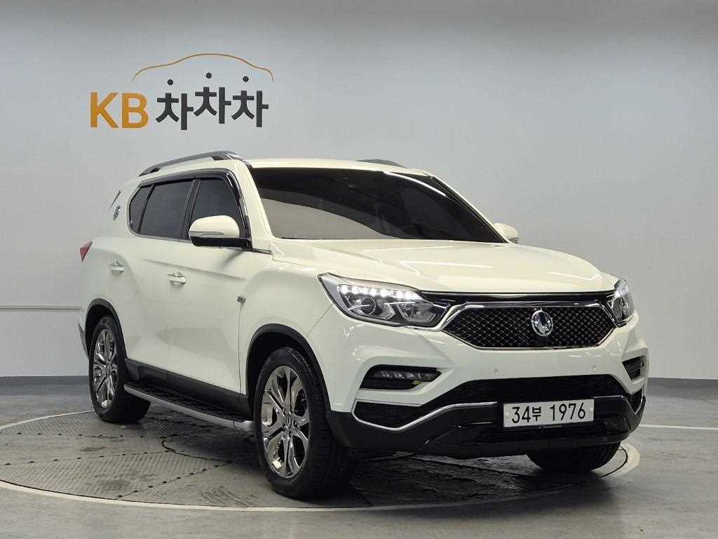 [KG모빌리티(쌍용)] G4렉스턴 디젤 2.2 4WD 유라시아 에디션 (7인승) - 이미지 4