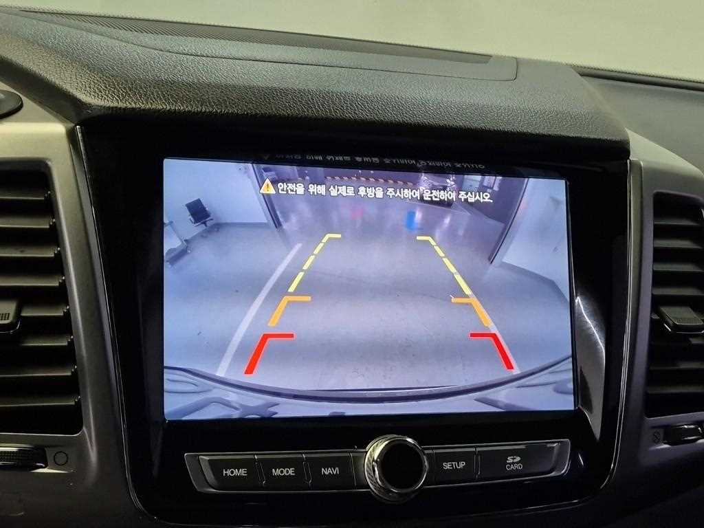 [KG모빌리티(쌍용)] G4렉스턴 디젤 2.2 4WD 유라시아 에디션 (7인승) - 이미지 15