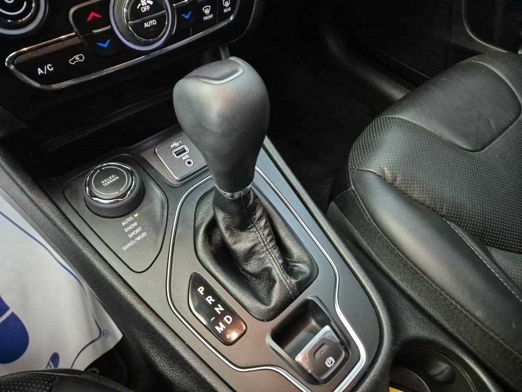 [지프] 체로키(KL) 2.4 론지튜드 하이 AWD        (5인승) - 이미지 8