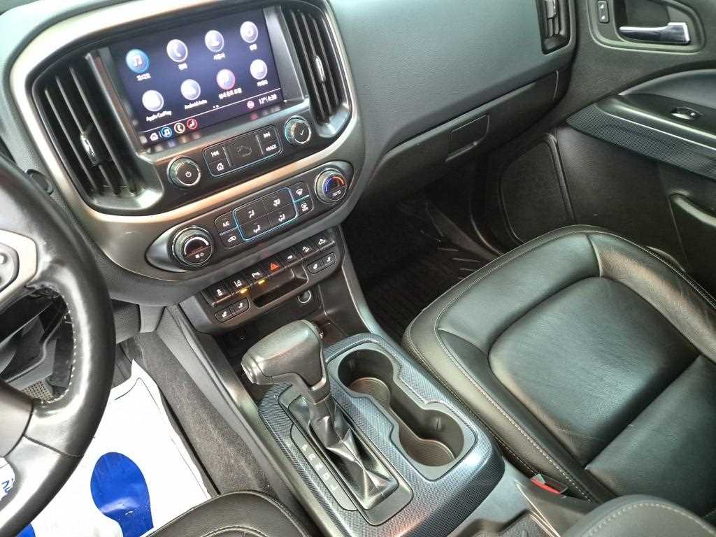 [쉐보레] 리얼 뉴 콜로라도 3.6 익스트림 4WD (5인승) - 이미지 10