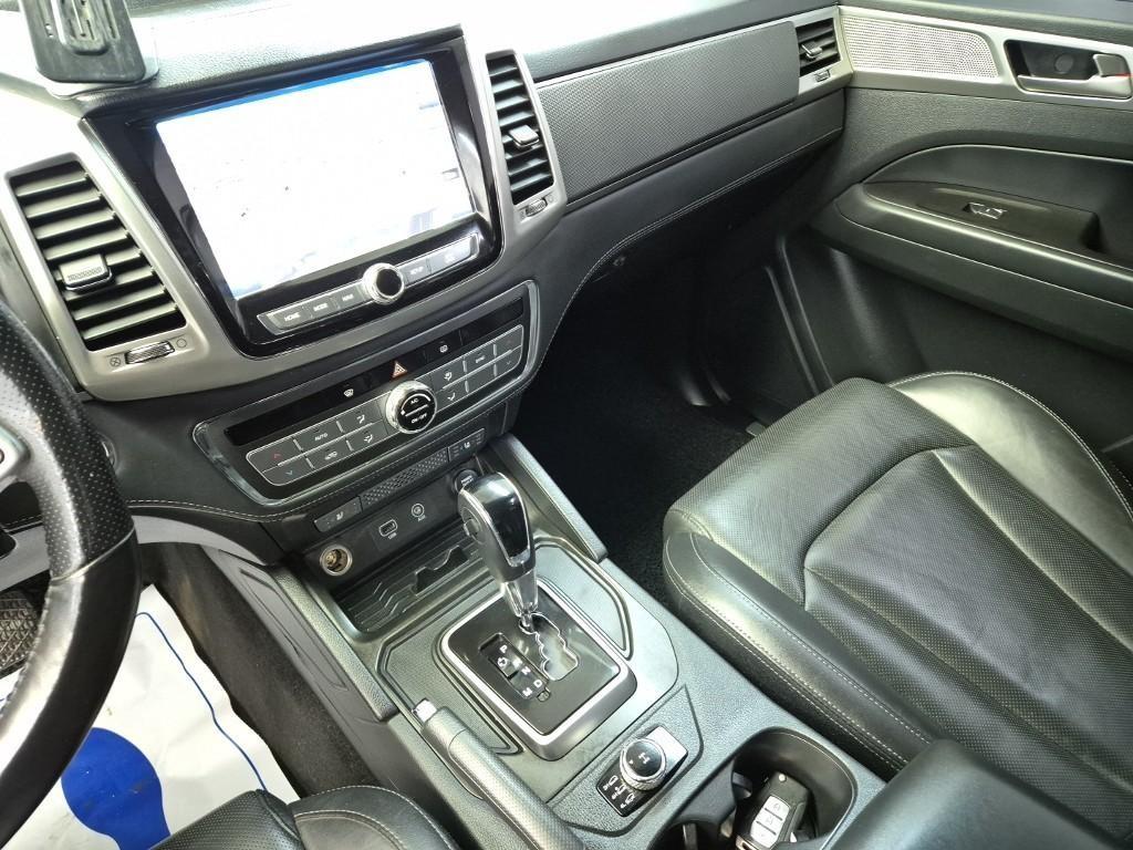 [KG모빌리티(쌍용)] 렉스턴 스포츠 4WD 디젤 2.2 노블레스 (5인승) - 이미지 11