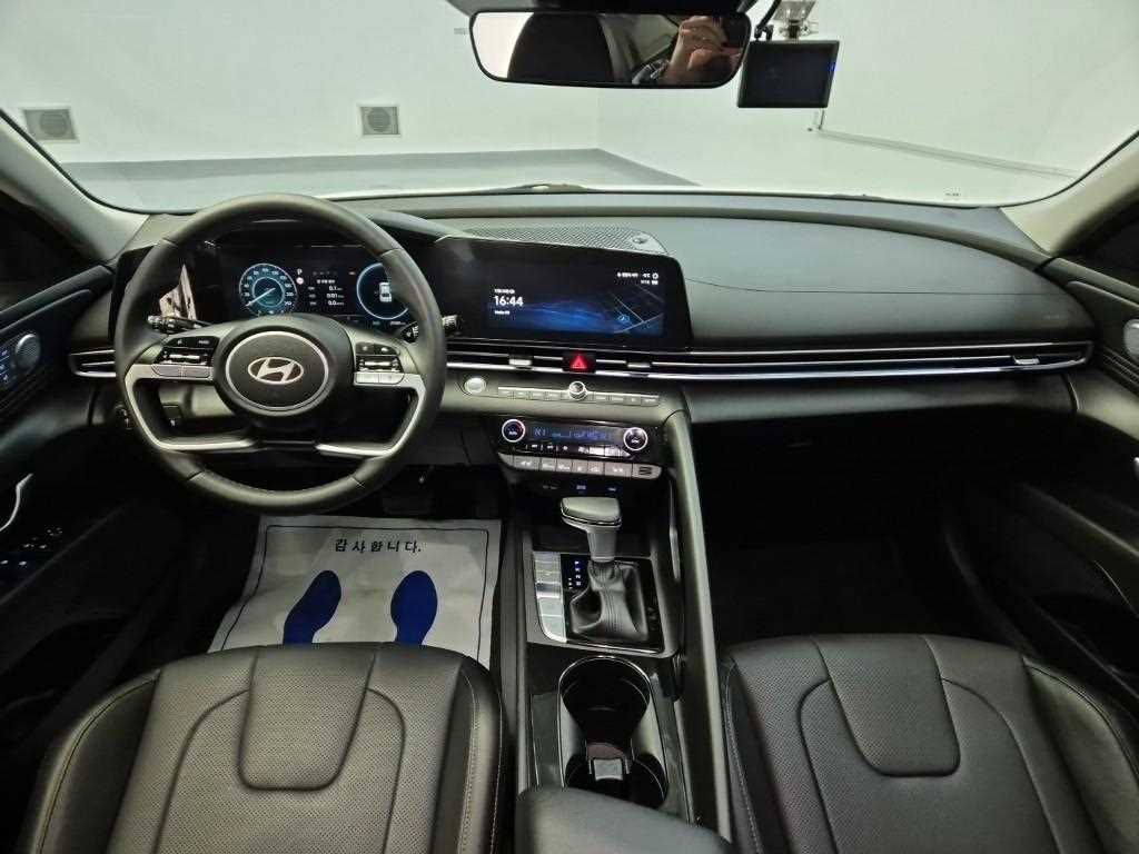 [현대] 더 뉴 아반떼 하이브리드 (CN7) 1.6 HEV 인스퍼레이션 - 이미지 7