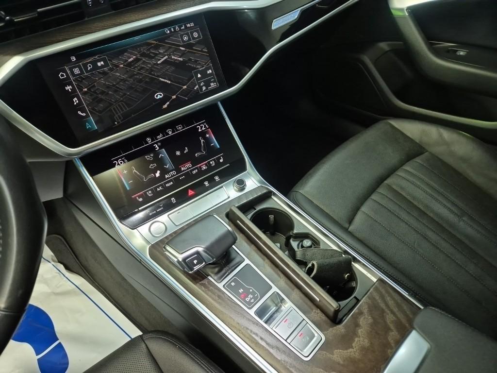 [아우디] A6 (C8) 45 TFSI 콰트로 프리미엄 - 이미지 12