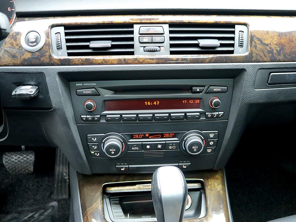 [BMW] 3시리즈 (E90) 320i 세단 - 이미지 9