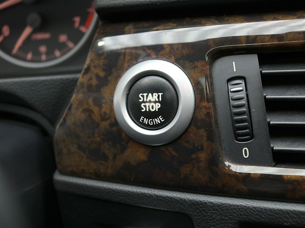 [BMW] 3시리즈 (E90) 320i 세단 - 이미지 15