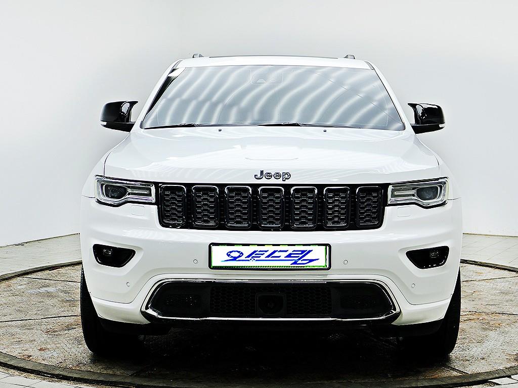 [지프] 그랜드 체로키 3.0 디젤 오버랜드 WK2