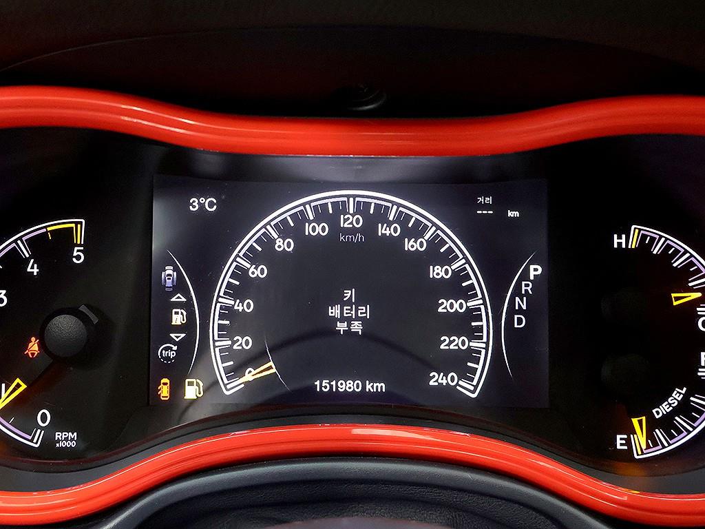 [지프] 그랜드 체로키 3.0 디젤 오버랜드 WK2 - 이미지 6