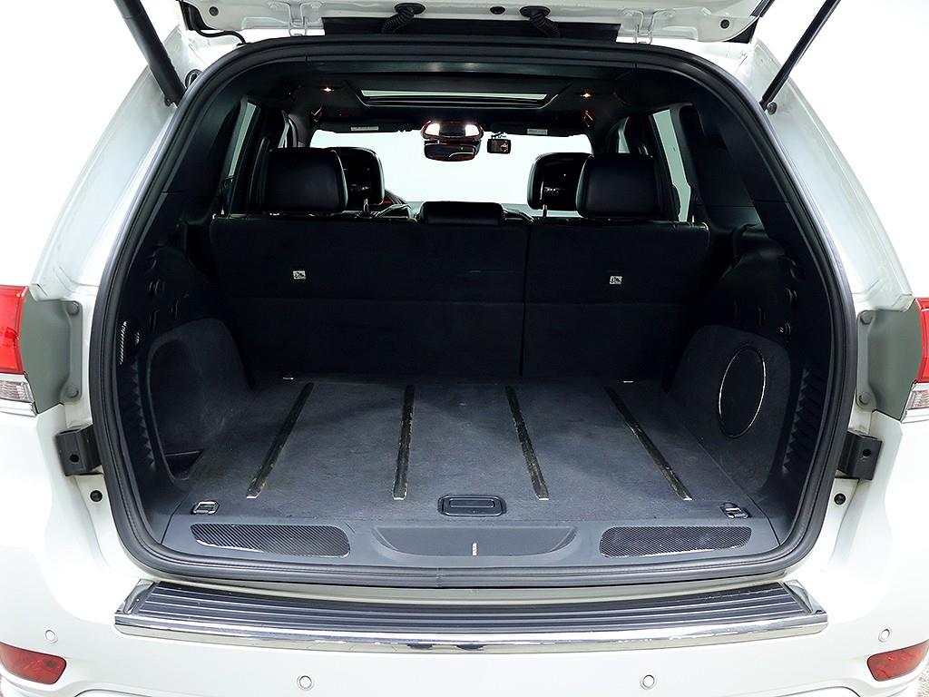 [지프] 그랜드 체로키 3.0 디젤 오버랜드 WK2 - 이미지 16