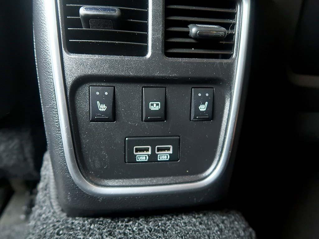 [크라이슬러] 더뉴300C 3.6 AWD - 이미지 16