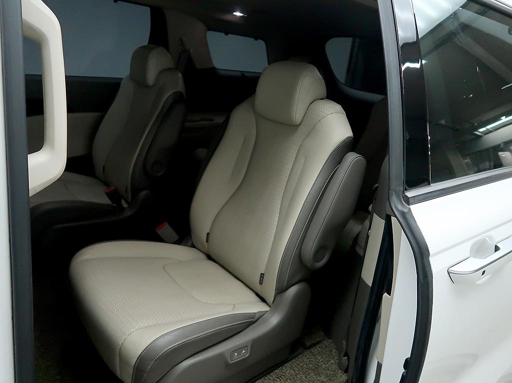 [기아] 카니발 4세대 디젤 9인승 시그니처 - 이미지 12