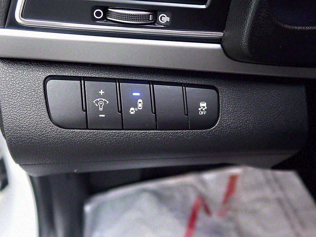 [현대] 아반떼 AD 1.6 GDI 밸류 플러스 - 이미지 14