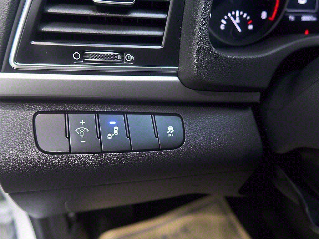 [현대] 아반떼 AD 1.6 GDI 밸류 플러스 - 이미지 17