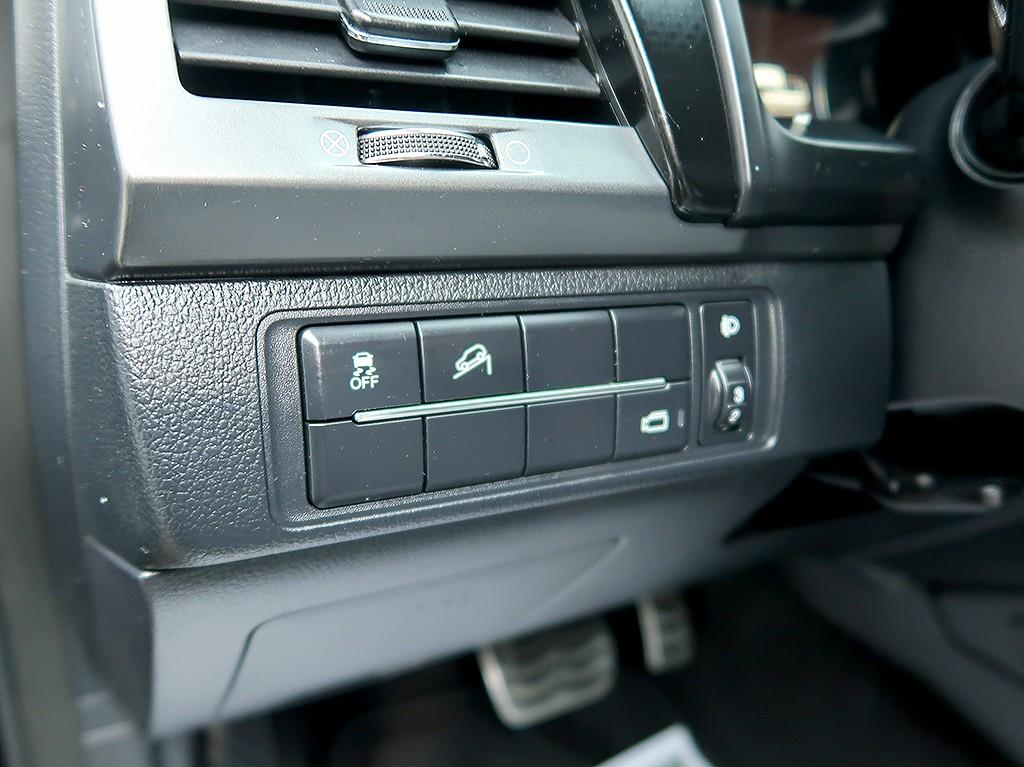 [KG모빌리티(쌍용)] 더 뉴 렉스턴 스포츠 칸 디젤 2.2 4WD 프레스티지 - 이미지 15