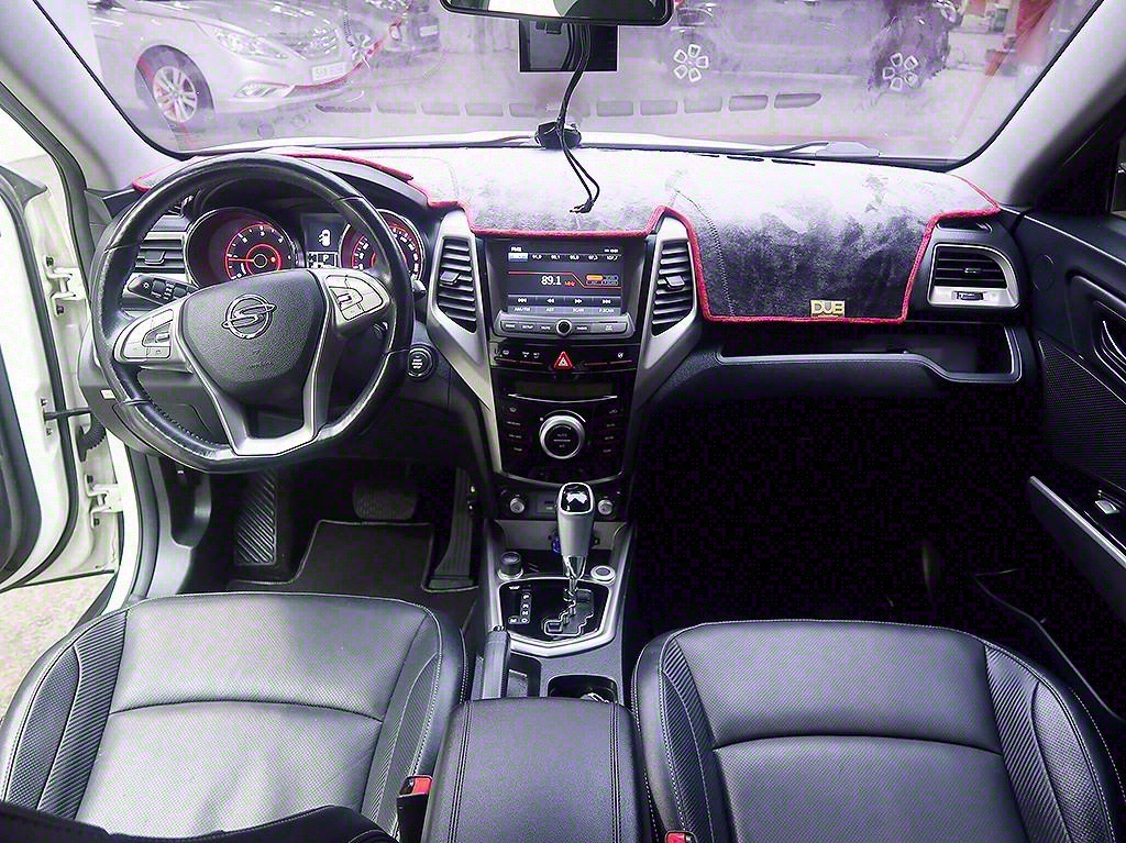 [KG모빌리티(쌍용)] 티볼리 디젤 2WD 1.6 LX - 이미지 5