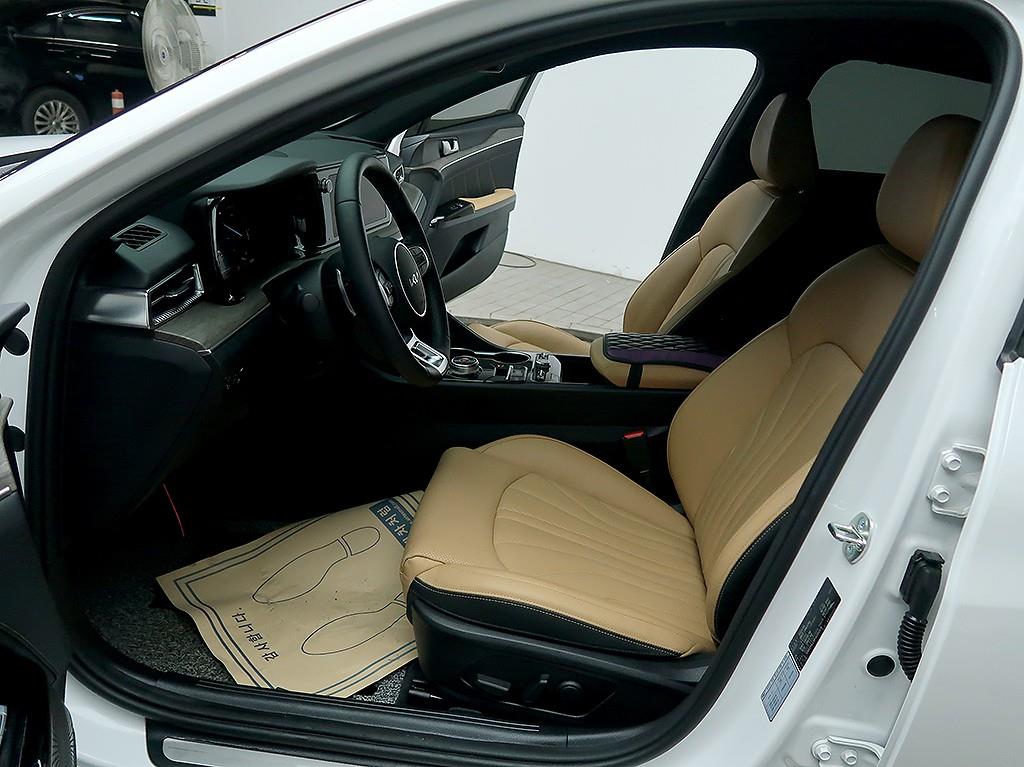 [기아] K5 3세대 하이브리드 2.0 시그니처 - 이미지 11