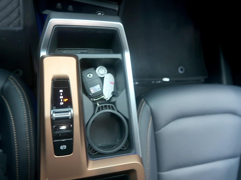 [KG모빌리티(쌍용)] 더 뉴 토레스 1.5 GDI-T 2WD TV7 (2인승) - 이미지 10